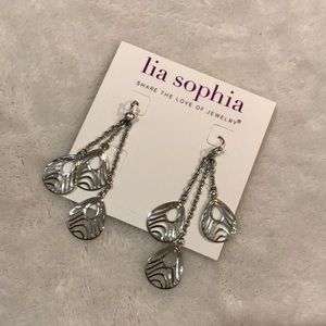 ⭐️ 3/$20 Lia Sophia dangle earrings